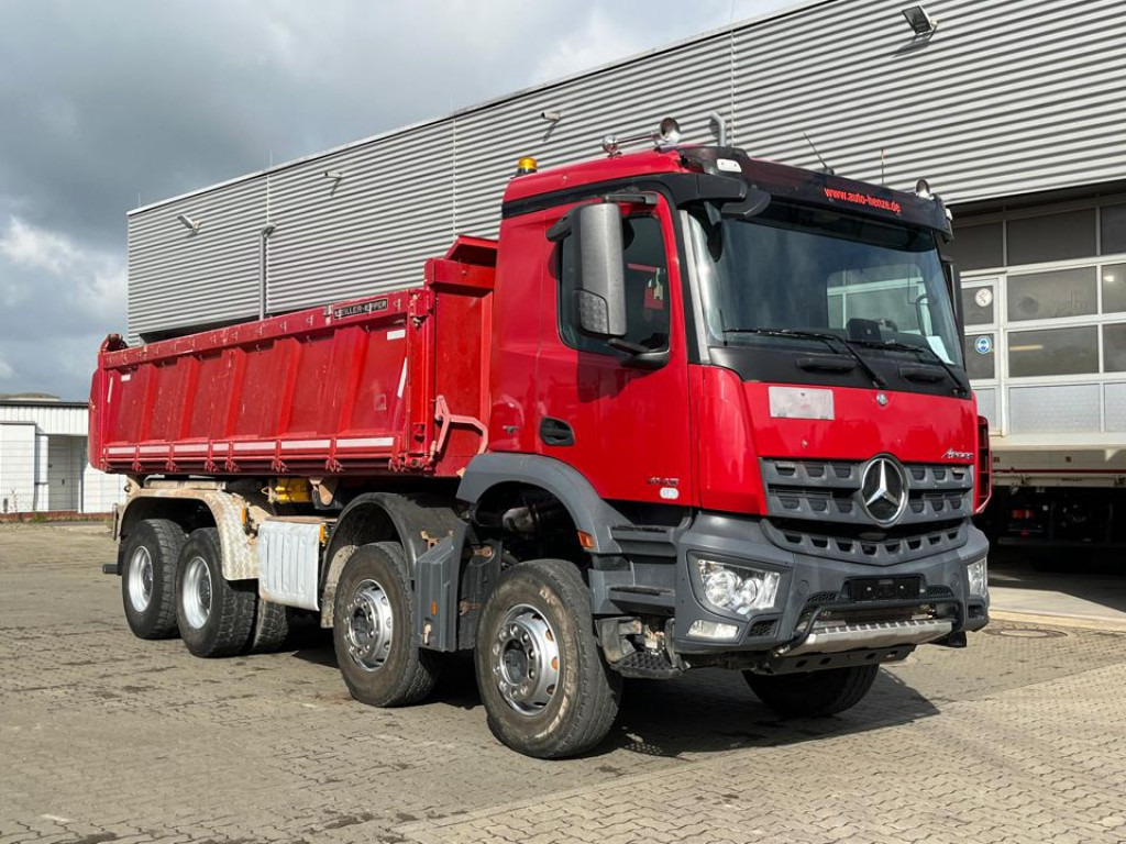MERCEDES-BENZ Arocs 4143 8x4 4-Achs Kipper Meiller Bordmatik - 翻斗车:图4 MERCEDES-BENZ Arocs 4143 8x4 4-Achs Kipper Meiller Bordmatik - 翻斗车:图4