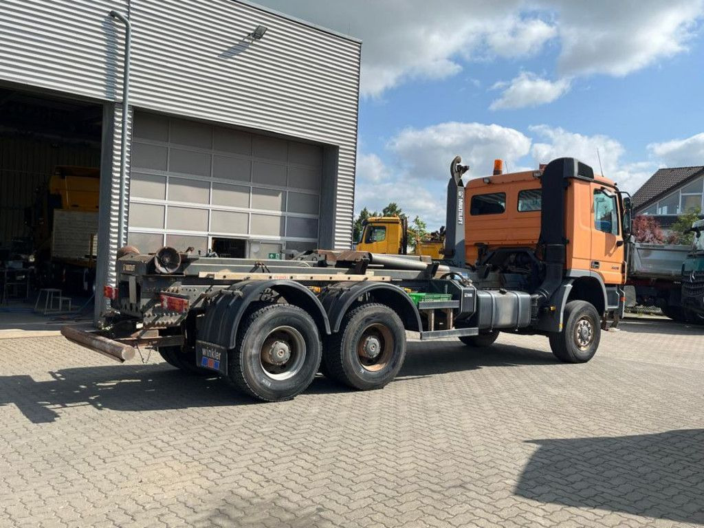 Mercedes-Benz Actros 3336 AK 6x6 Abrollkipper org. nur 84TKM - 吊钩升降车:图4 Mercedes-Benz Actros 3336 AK 6x6 Abrollkipper org. nur 84TKM - 吊钩升降车:图4