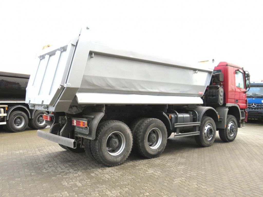 Mercedes-Benz Actros 4141 8x6 4 Achs Muldenkipper Kupplung, 1. - 翻斗车:图4 Mercedes-Benz Actros 4141 8x6 4 Achs Muldenkipper Kupplung, 1. - 翻斗车:图4