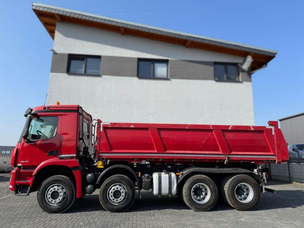 Mercedes-Benz Arocs 3243 8x4 4-Achs Kipper Bordmatik - 翻斗车:图4 Mercedes-Benz Arocs 3243 8x4 4-Achs Kipper Bordmatik - 翻斗车:图4