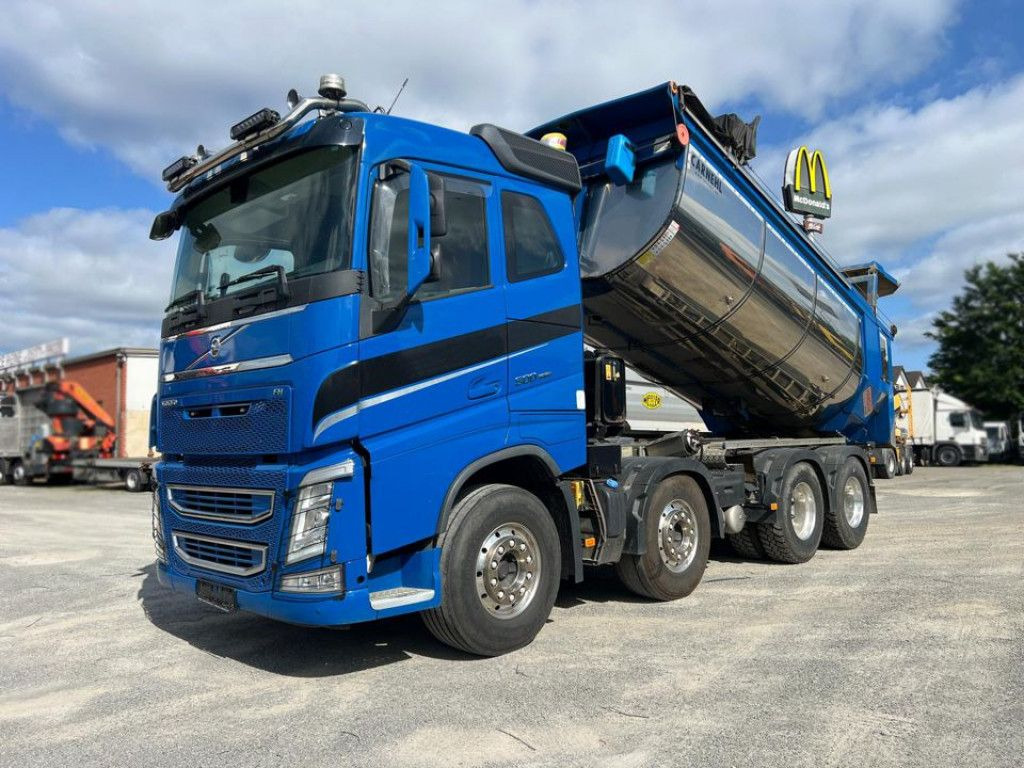 Volvo FH 500 8x4 TR 4 Achs Muldenkipper Carnehl Hardox - 箕斗装载车:图1 Volvo FH 500 8x4 TR 4 Achs Muldenkipper Carnehl Hardox - 箕斗装载车:图1