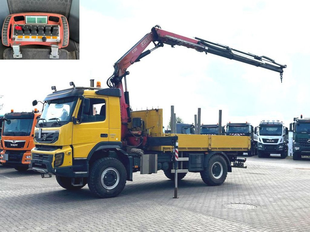 Volvo FM 330 4x4 Pritsche Kran Singelreifen Funkfernbe - 栏板式/ 平板卡车, 起重车:图1 Volvo FM 330 4x4 Pritsche Kran Singelreifen Funkfernbe - 栏板式/ 平板卡车, 起重车:图1