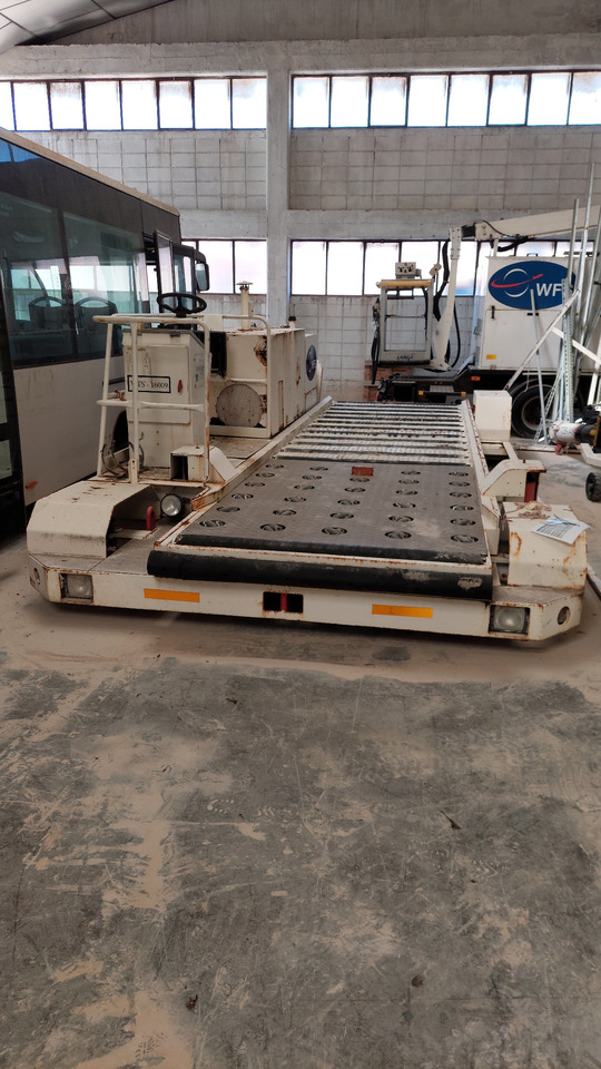 CLT-8 speedloader FMC - 空运货物装载机:图1 CLT-8 speedloader FMC - 空运货物装载机:图1