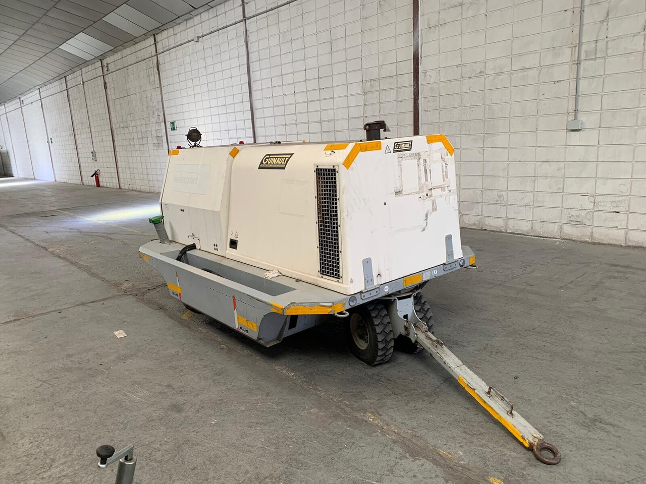 GPU Guinault GA120 - 地面动力装置:图1 GPU Guinault GA120 - 地面动力装置:图1