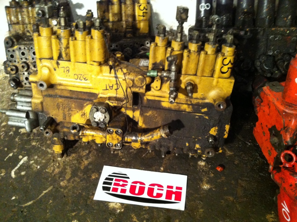 CATERPILLAR 1074010 123-1932-02 - 9 SEKCYJNY - 液压阀 适用于 履带式挖掘机:图1 CATERPILLAR 1074010 123-1932-02 - 9 SEKCYJNY - 液压阀 适用于 履带式挖掘机:图1