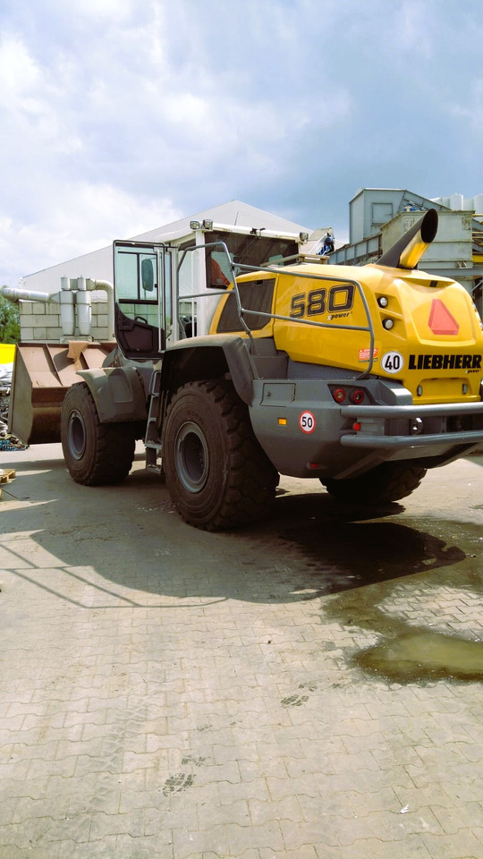 LIEBHERR L580 X POWER - 轮式装载机:图2 LIEBHERR L580 X POWER - 轮式装载机:图2