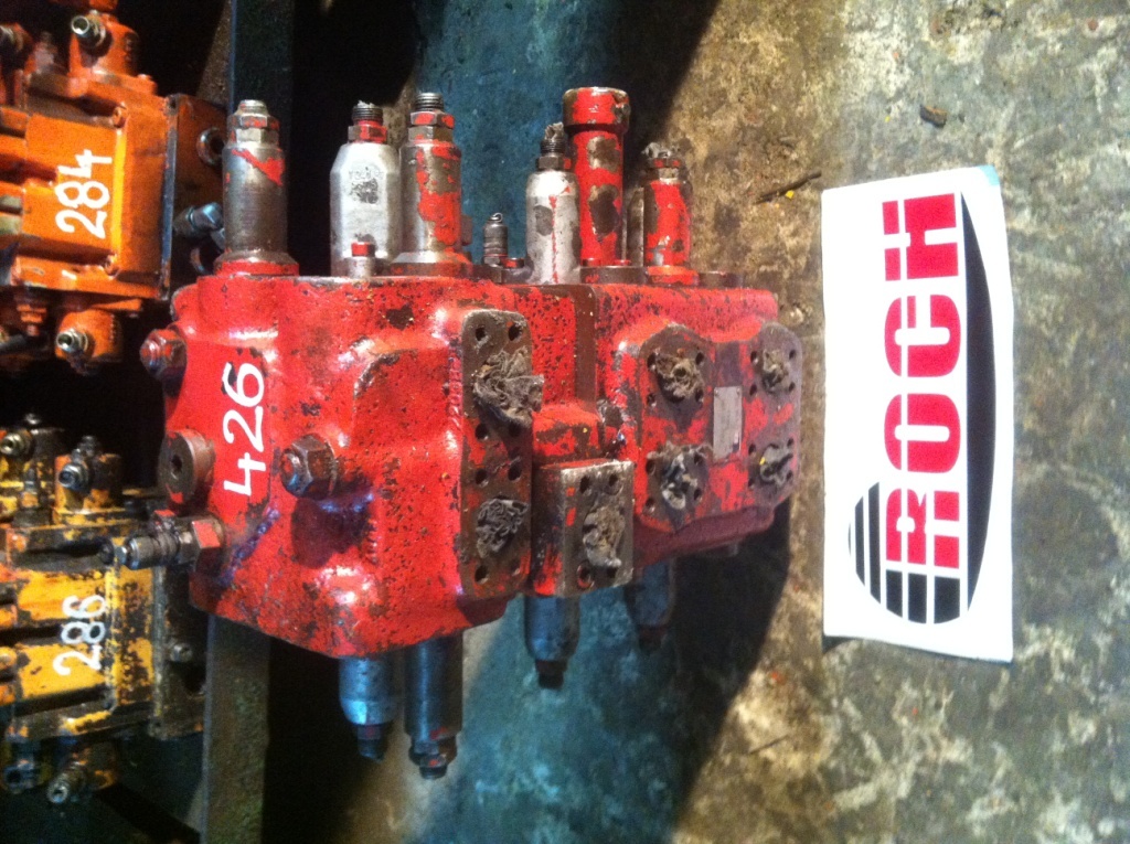 MARREL HYDRO FDG3H19A 766665 T17436 70 - 3 sekcyjny - 液压阀 适用于 建筑机械:图1 MARREL HYDRO FDG3H19A 766665 T17436 70 - 3 sekcyjny - 液压阀 适用于 建筑机械:图1