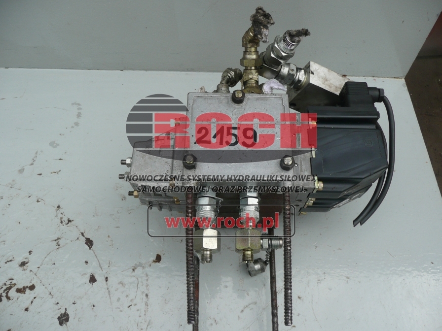 SAUER DANFOSS 157B6203 - 2 SEKCYJNY + CEWKA 12VDC 157B4216 + 157B5110 0408F038983 + KOŚĆ FAV OP 09-A2 - 液压阀 适用于 建筑机械:图1 SAUER DANFOSS 157B6203 - 2 SEKCYJNY + CEWKA 12VDC 157B4216 + 157B5110 0408F038983 + KOŚĆ FAV OP 09-A2 - 液压阀 适用于 建筑机械:图1