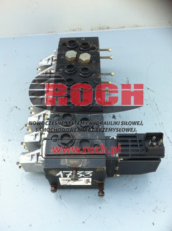 SAUER DANFOSS PVG32 11017977 11017977..2607D116756 - 7 SEKCYJNY 24VDC 157B4228 157B6203 - 液压阀 适用于 破碎机:图1 SAUER DANFOSS PVG32 11017977 11017977..2607D116756 - 7 SEKCYJNY 24VDC 157B4228 157B6203 - 液压阀 适用于 破碎机:图1