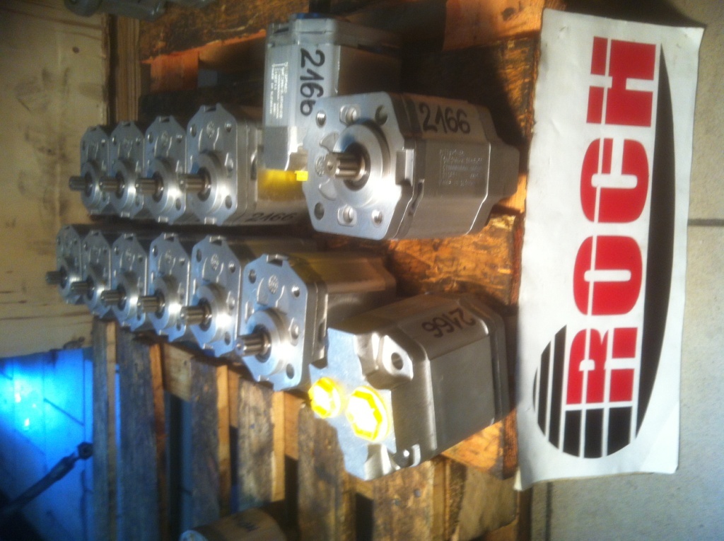 SAUER SUNDSTRAND 11079465SNC2NN/8.0RN04DBC1NNNNNNNN/NNNNN - 液压泵 适用于 建筑机械:图1 SAUER SUNDSTRAND 11079465SNC2NN/8.0RN04DBC1NNNNNNNN/NNNNN - 液压泵 适用于 建筑机械:图1