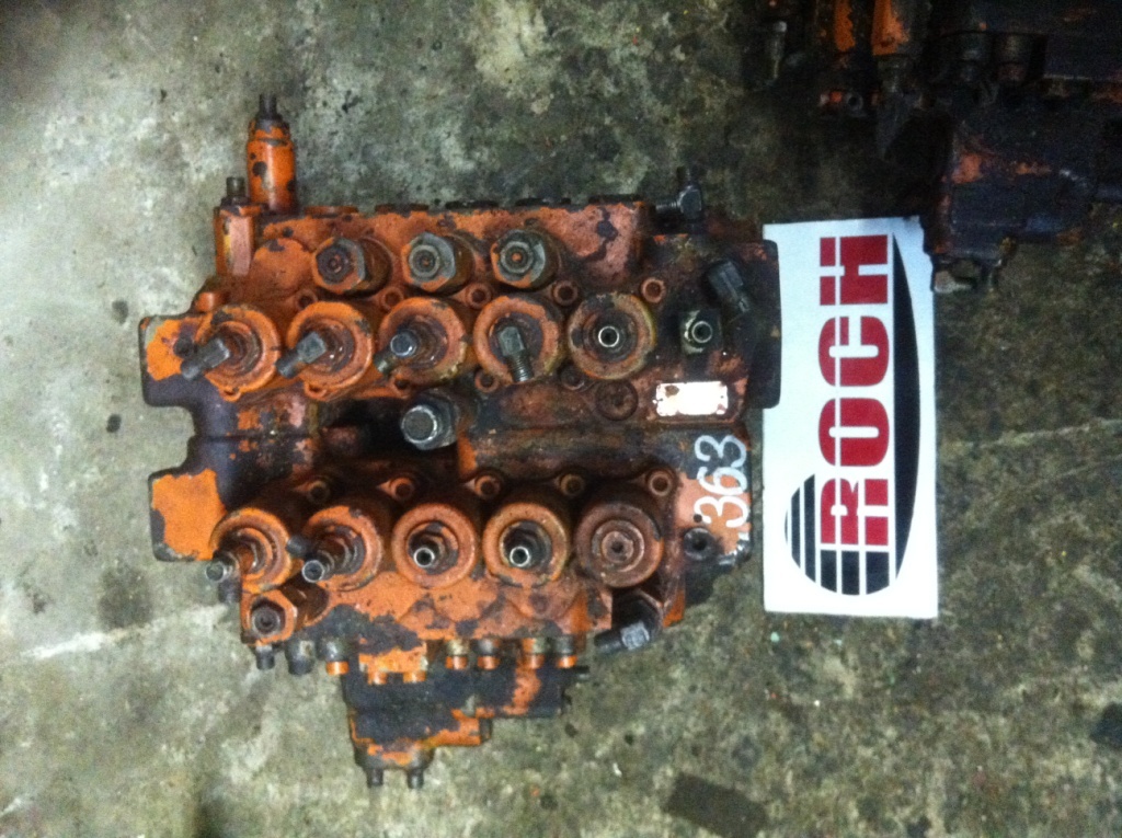 SHIBAURA DX28-3 - 10 SEKCYJNY - 液压阀 适用于 建筑机械:图1 SHIBAURA DX28-3 - 10 SEKCYJNY - 液压阀 适用于 建筑机械:图1