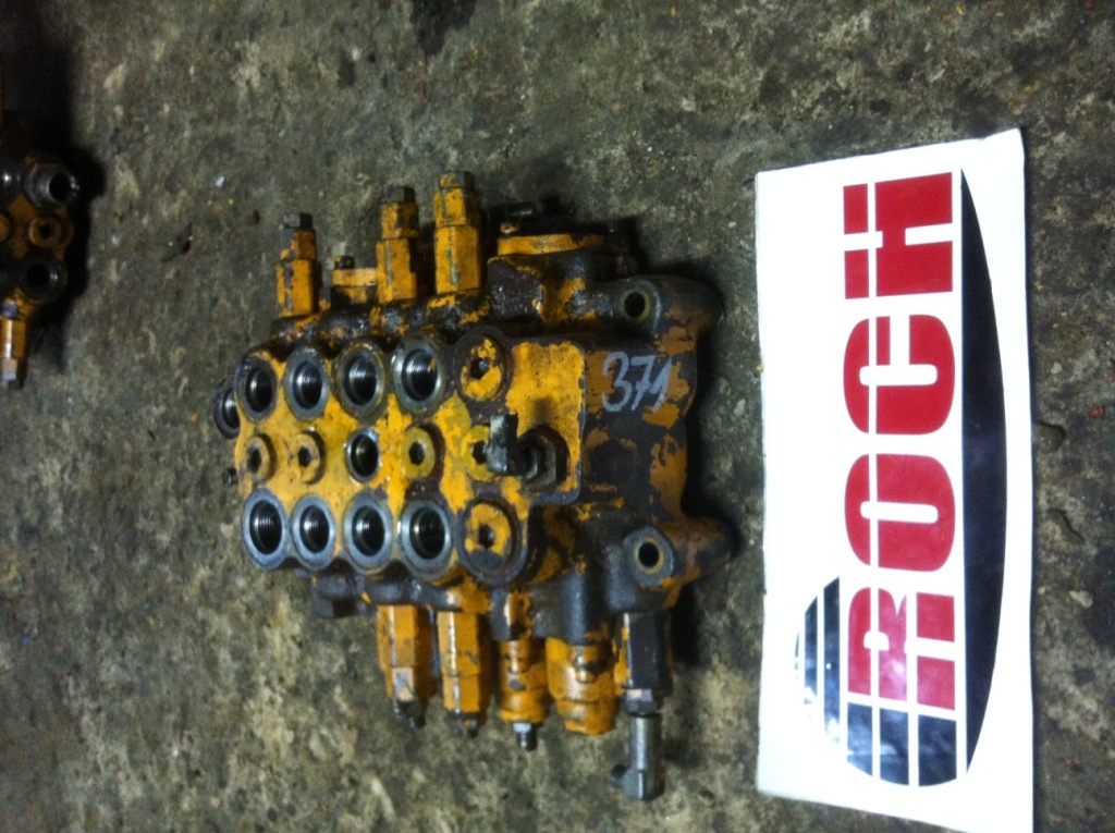 SHIBAURA U22 - 4 SEKCYJNY - 液压阀 适用于 建筑机械:图1 SHIBAURA U22 - 4 SEKCYJNY - 液压阀 适用于 建筑机械:图1