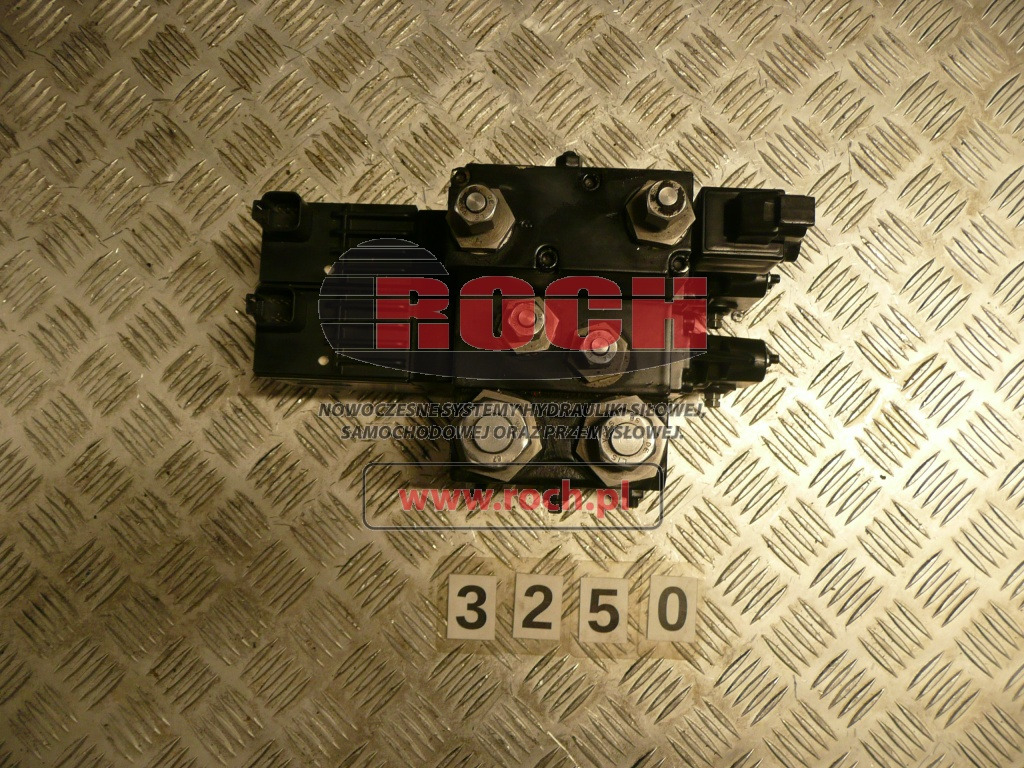 WIRTGEN 3004650 83104498 - 2 SEKCYJNY + 11034832 11-32VDC + 11246402C R2582 11246403 + CEWKA - 液压阀:图1 WIRTGEN 3004650 83104498 - 2 SEKCYJNY + 11034832 11-32VDC + 11246402C R2582 11246403 + CEWKA - 液压阀:图1