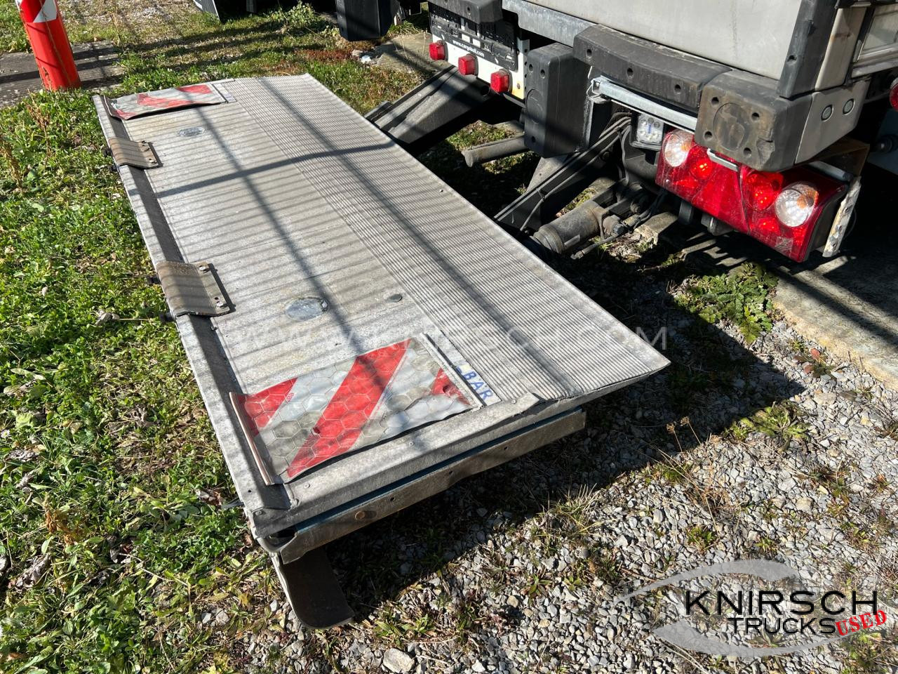 SCHMITZ SKO 24 Doppelstock, LBW 2000 kg, Liftachse - 等温半拖车:图4 SCHMITZ SKO 24 Doppelstock, LBW 2000 kg, Liftachse - 等温半拖车:图4