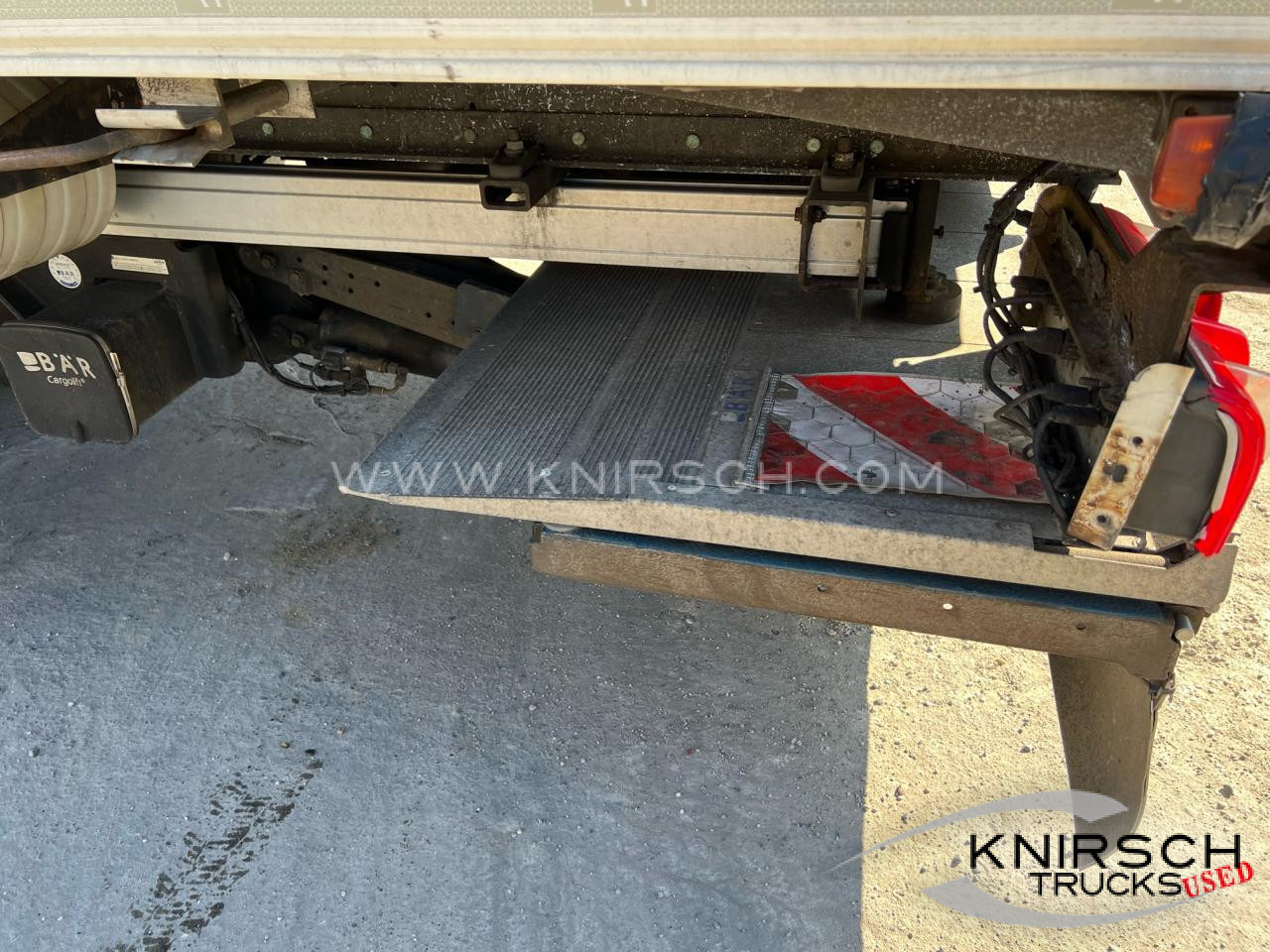 SCHMITZ SKO 24 Doppelstock, LBW 2000 kg, Liftachse - 等温半拖车:图3 SCHMITZ SKO 24 Doppelstock, LBW 2000 kg, Liftachse - 等温半拖车:图3
