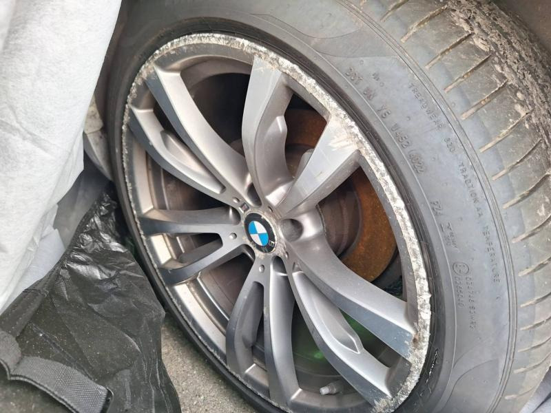 越野车 BMW X5:图21 越野车 BMW X5:图21