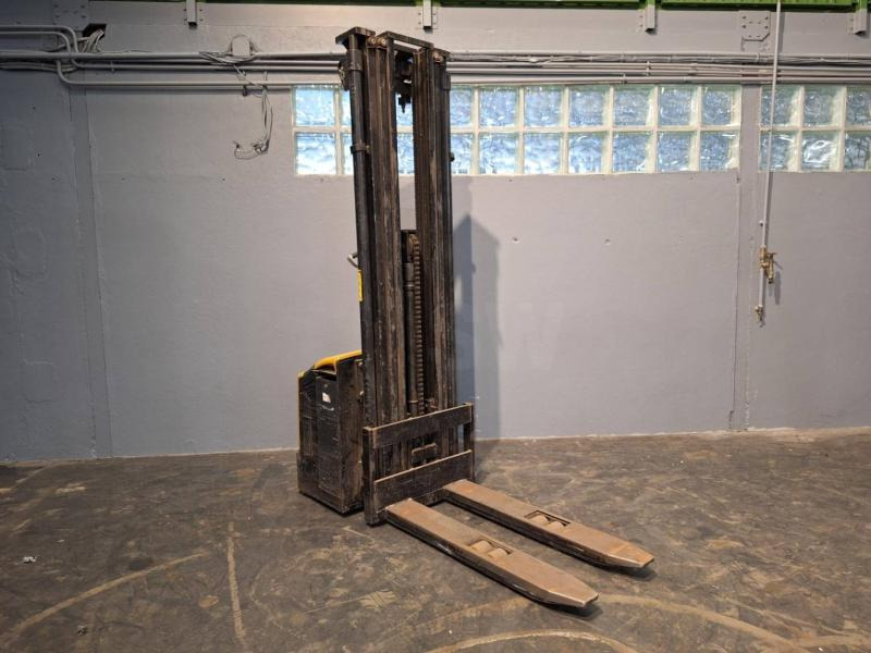 Caterpillar NSP16N - 堆垛机:图3 Caterpillar NSP16N - 堆垛机:图3