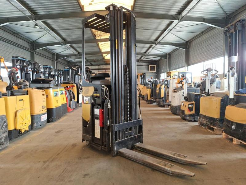 Caterpillar NSR16N2 - 堆垛机:图1 Caterpillar NSR16N2 - 堆垛机:图1