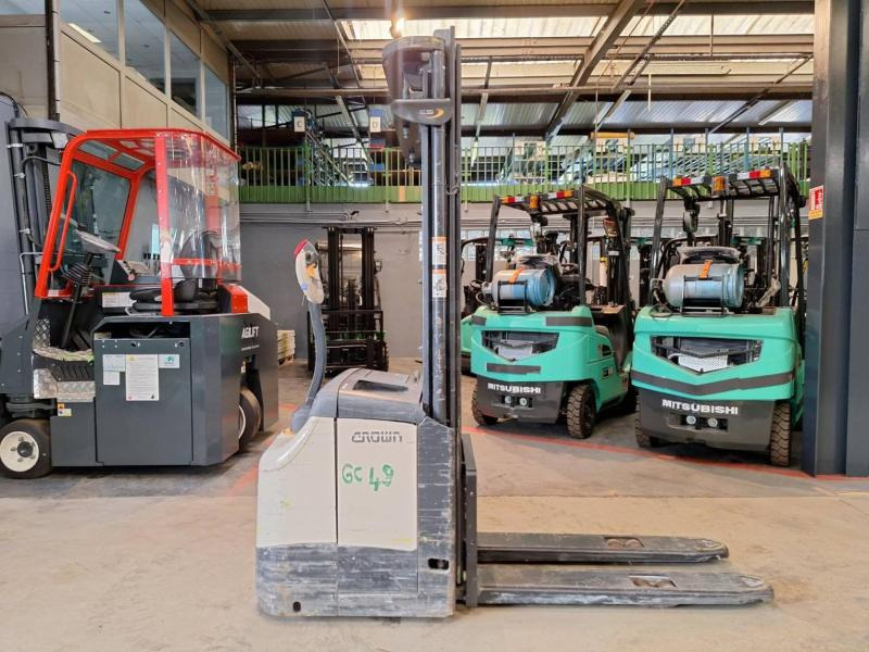 Crown ES4000-1.6 - 堆垛机:图4 Crown ES4000-1.6 - 堆垛机:图4