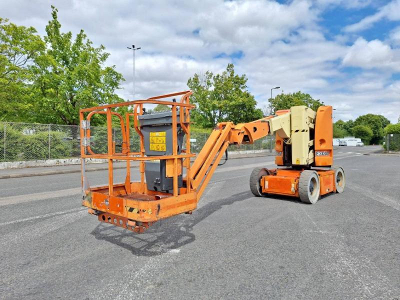 JLG E300AJP - 铰接臂:图1 JLG E300AJP - 铰接臂:图1