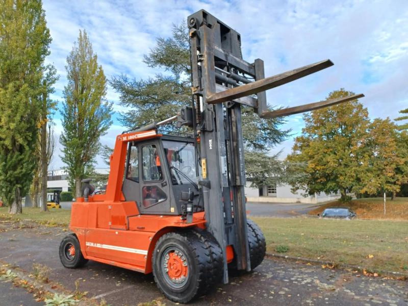 Mora M180C - 柴油叉车:图2 Mora M180C - 柴油叉车:图2