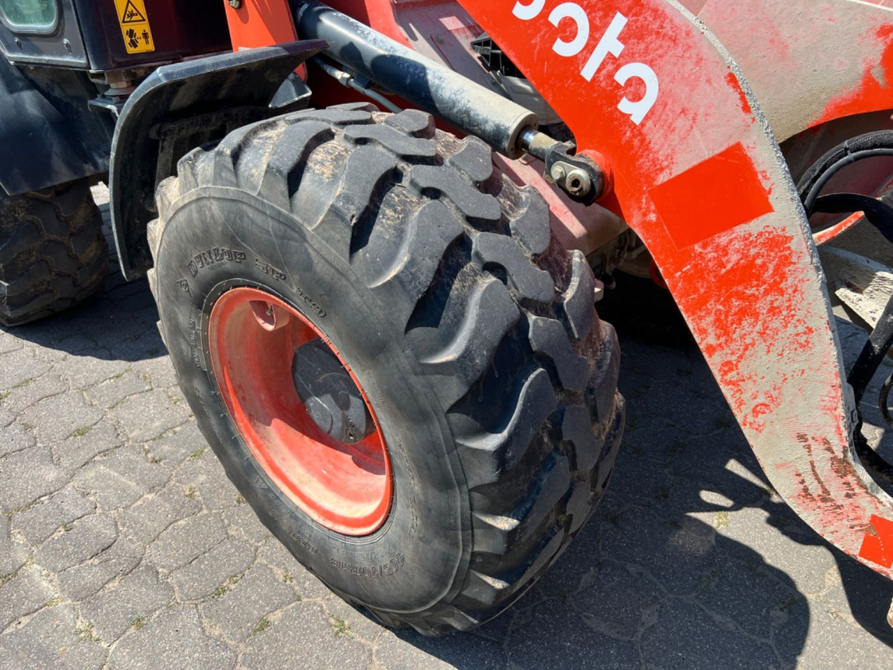 Kubota R 085, Bj 19, 1950 BH, SWE, Schaufel, Gabel - 轮式装载机:图5 Kubota R 085, Bj 19, 1950 BH, SWE, Schaufel, Gabel - 轮式装载机:图5