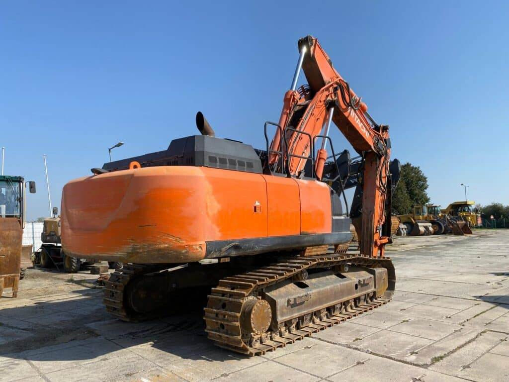 Hitachi ZX350LC-6 - 履带式挖掘机:图2 Hitachi ZX350LC-6 - 履带式挖掘机:图2