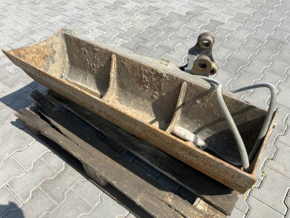 Volvo Böschungslöffel schwenkbar - 反铲装载机:图1 Volvo Böschungslöffel schwenkbar - 反铲装载机:图1