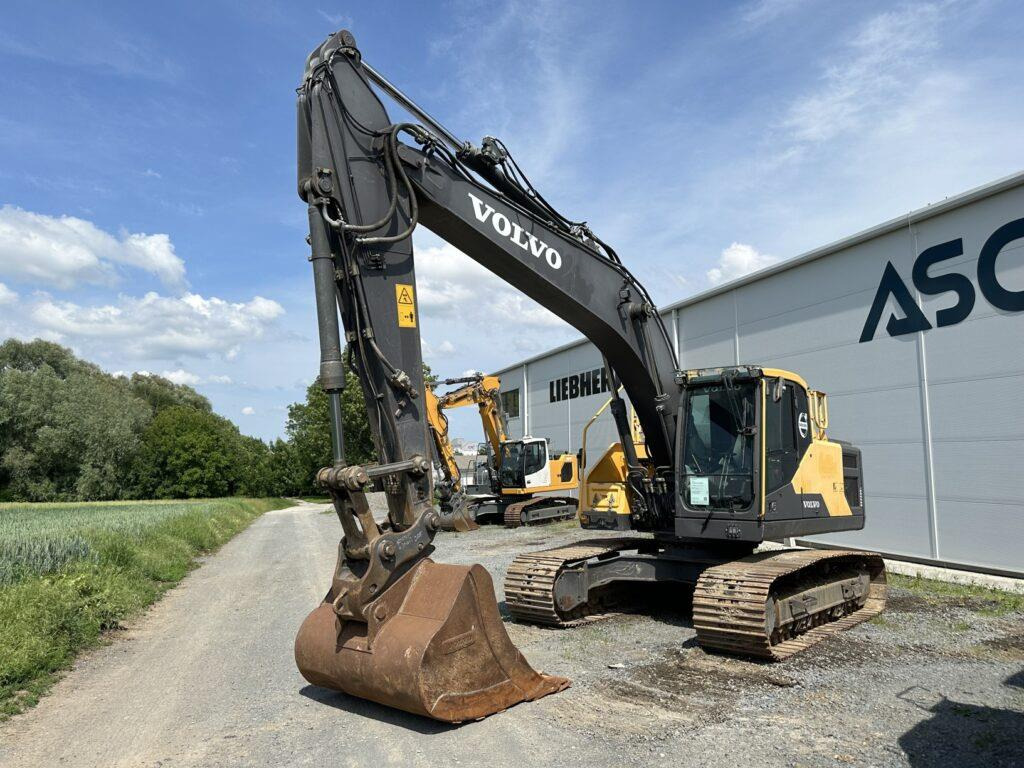 Volvo EC220EL - 履带式挖掘机:图4 Volvo EC220EL - 履带式挖掘机:图4