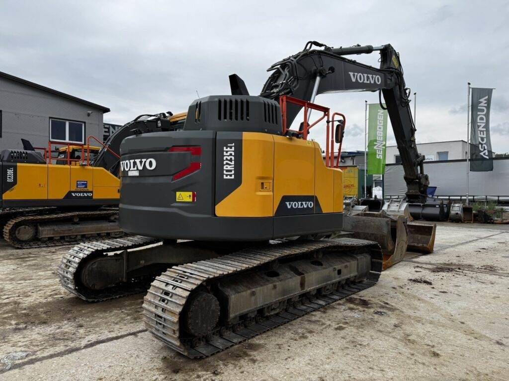 Volvo ECR235EL - 履带式挖掘机:图2 Volvo ECR235EL - 履带式挖掘机:图2