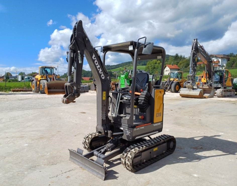 Volvo JECR18E Electric - 小型挖掘机:图4 Volvo JECR18E Electric - 小型挖掘机:图4