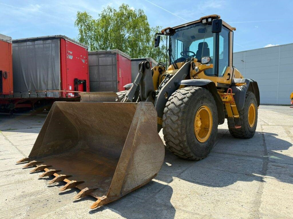 Volvo L60H - 轮式装载机:图3 Volvo L60H - 轮式装载机:图3
