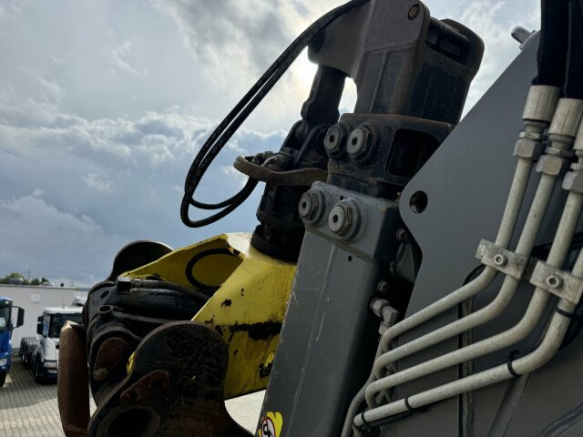 DAF XF 530 6x2 Holztransport Kran PENZ 15Z9.50 - 木材运输车, 起重车:图4 DAF XF 530 6x2 Holztransport Kran PENZ 15Z9.50 - 木材运输车, 起重车:图4