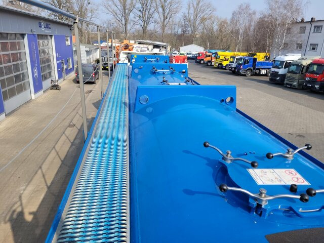 Feldbinder EUT 56.3 Silo 56.000 L 3 Achse - 筒仓拖车:图2 Feldbinder EUT 56.3 Silo 56.000 L 3 Achse - 筒仓拖车:图2