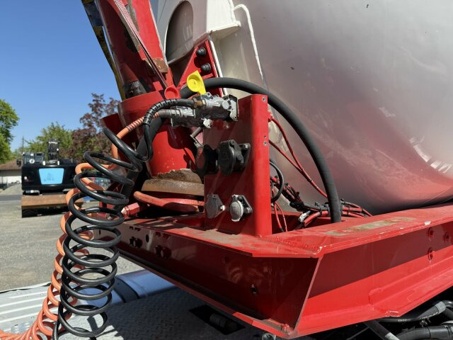 Feldbinder KIP 60.3 Silo 60.000 L 3 Achse ADR - 筒仓拖车:图3 Feldbinder KIP 60.3 Silo 60.000 L 3 Achse ADR - 筒仓拖车:图3