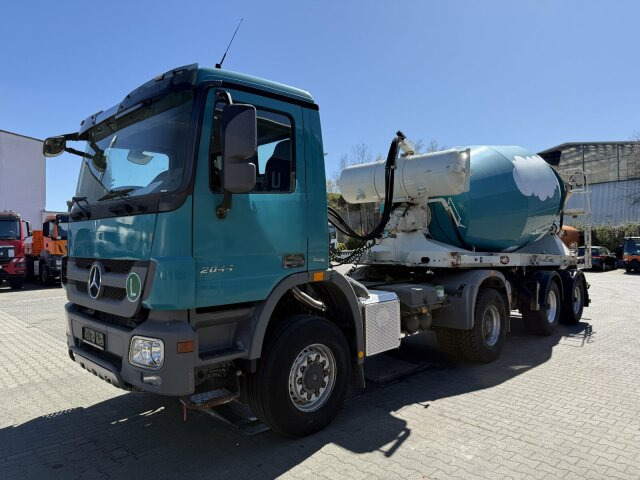 混凝土搅拌半拖车 HTM 1004 3 Achse Betonmischer Auflieger:图14 混凝土搅拌半拖车 HTM 1004 3 Achse Betonmischer Auflieger:图14