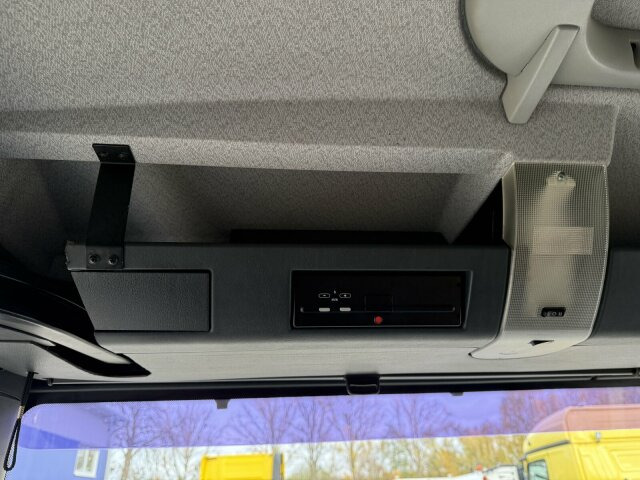 MAN TGA 18.360 4x2 HD-Kanalreiniger ASSMANN 6500 L - 真空车:图4 MAN TGA 18.360 4x2 HD-Kanalreiniger ASSMANN 6500 L - 真空车:图4