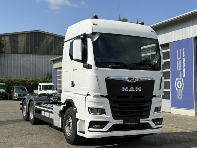 MAN TGX 26.520 6x2 Abrollkipper MEILLER RS 21.70 - 吊钩升降车:图1 MAN TGX 26.520 6x2 Abrollkipper MEILLER RS 21.70 - 吊钩升降车:图1