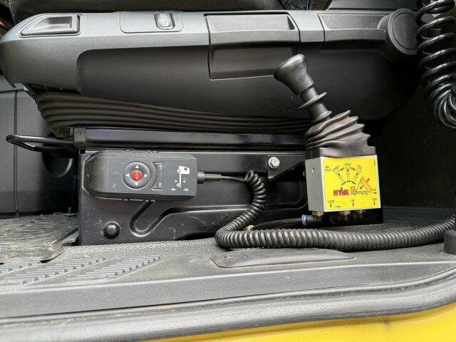 Mercedes-Benz ACTROS 1846 4x4 HAD Eur 6 Kipphydraulik Retarder - 牵引车:图3 Mercedes-Benz ACTROS 1846 4x4 HAD Eur 6 Kipphydraulik Retarder - 牵引车:图3