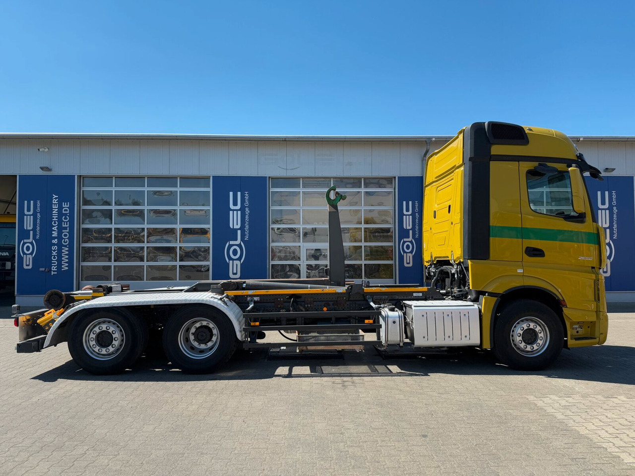 Mercedes-Benz ACTROS 2558 6x2 Abrollkipper *Lenkachse Retarder - 吊钩升降车:图2 Mercedes-Benz ACTROS 2558 6x2 Abrollkipper *Lenkachse Retarder - 吊钩升降车:图2