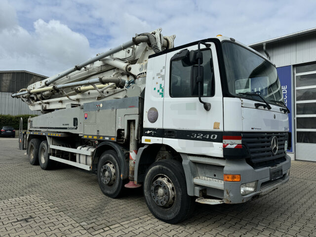 Mercedes-Benz ACTROS 3240 8x4 Betonpumpe PUTZMEISTER BSF 42 M - 混凝土泵车:图1 Mercedes-Benz ACTROS 3240 8x4 Betonpumpe PUTZMEISTER BSF 42 M - 混凝土泵车:图1