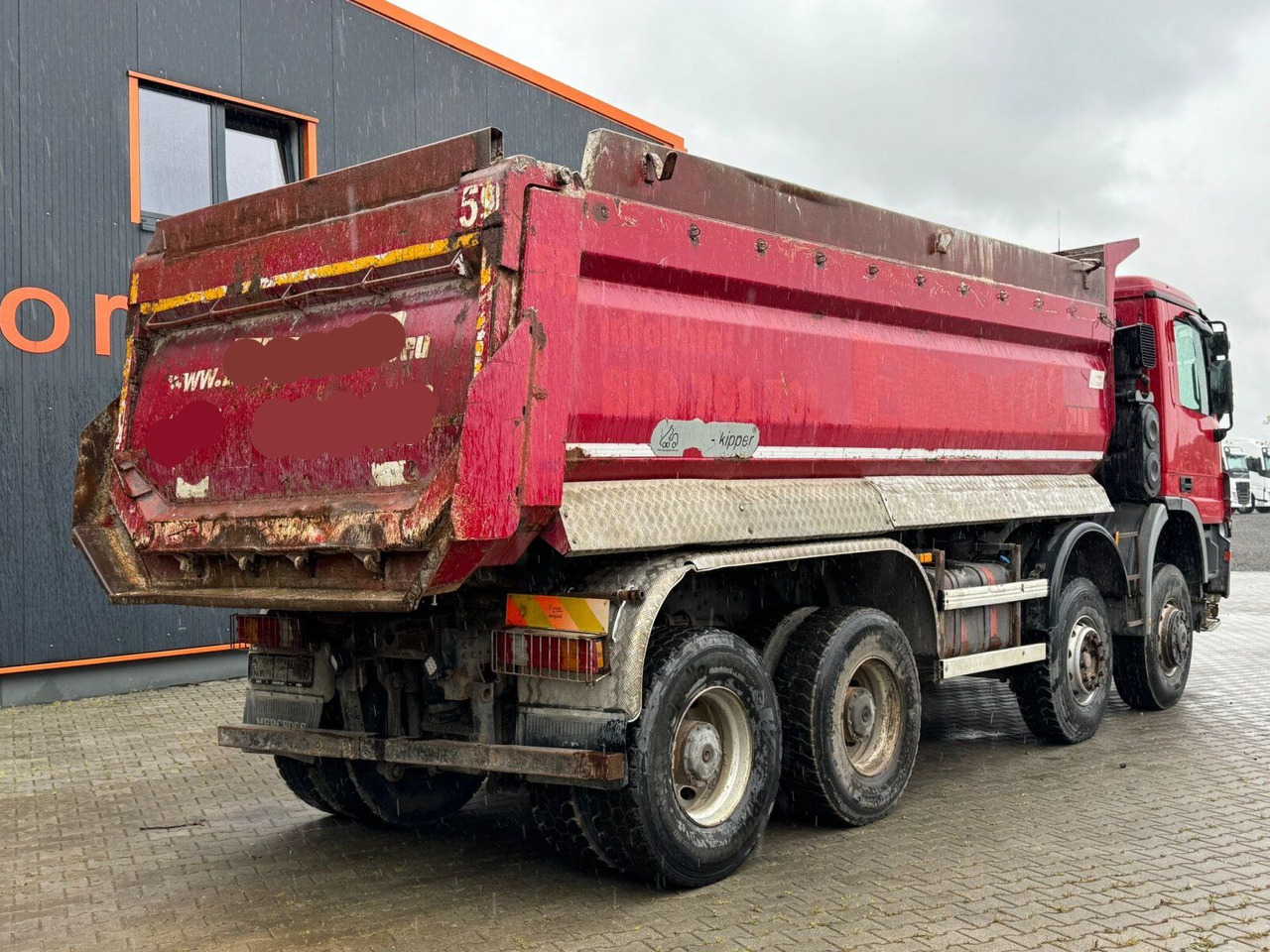 Mercedes-Benz ACTROS 4141 EURO4 8x6 Muldenkipper - 翻斗车:图5 Mercedes-Benz ACTROS 4141 EURO4 8x6 Muldenkipper - 翻斗车:图5