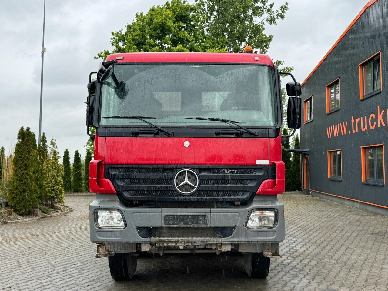 Mercedes-Benz ACTROS 4141 EURO4 8x6 Muldenkipper - 翻斗车:图3 Mercedes-Benz ACTROS 4141 EURO4 8x6 Muldenkipper - 翻斗车:图3