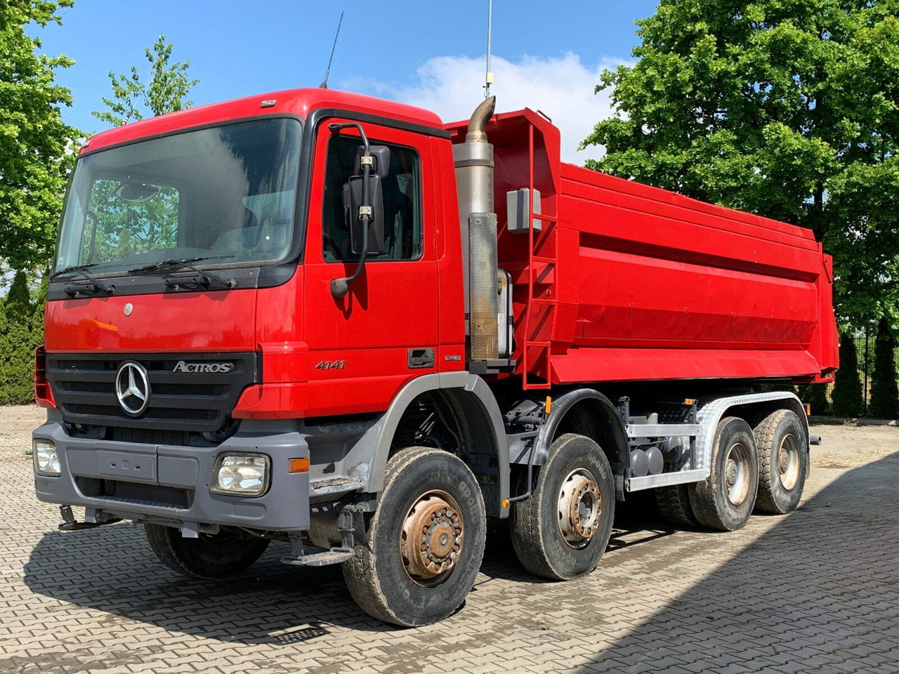 Mercedes-Benz ACTROS 4141 EURO4 8x8 Muldenkipper - 翻斗车:图2 Mercedes-Benz ACTROS 4141 EURO4 8x8 Muldenkipper - 翻斗车:图2