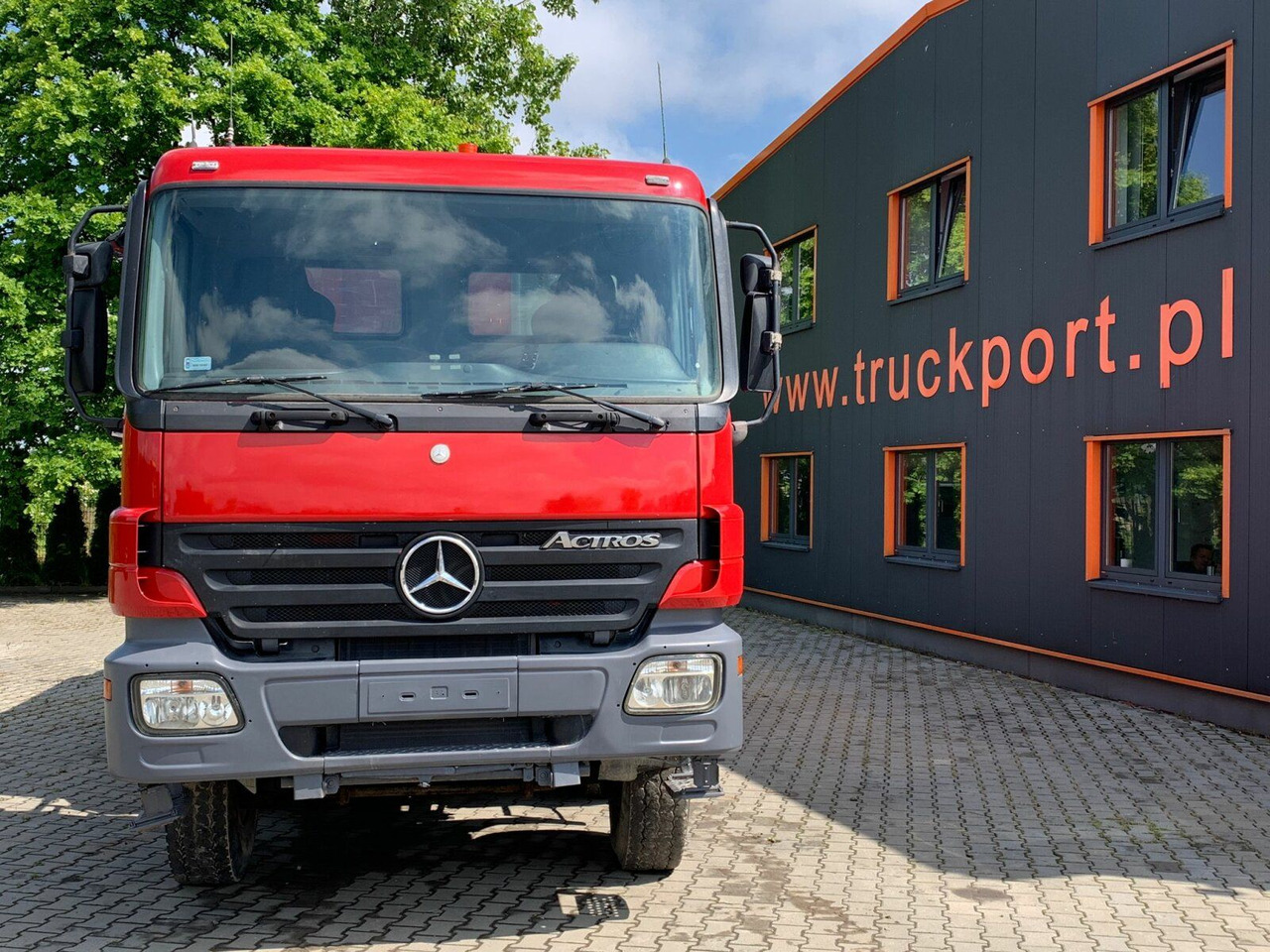 Mercedes-Benz ACTROS 4141 EURO4 8x8 Muldenkipper - 翻斗车:图3 Mercedes-Benz ACTROS 4141 EURO4 8x8 Muldenkipper - 翻斗车:图3
