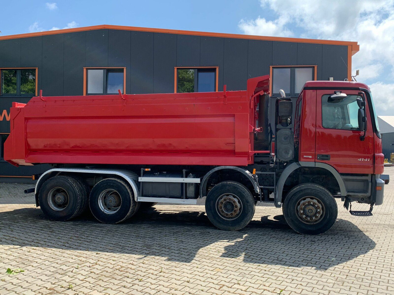 Mercedes-Benz ACTROS 4141 EURO4 8x8 Muldenkipper - 翻斗车:图4 Mercedes-Benz ACTROS 4141 EURO4 8x8 Muldenkipper - 翻斗车:图4