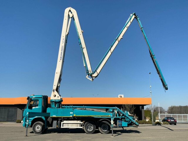 Mercedes-Benz AROCS 2636 6x4 Euro 6 Betonpumpe SERMAC 4Z36 - 混凝土泵车:图4 Mercedes-Benz AROCS 2636 6x4 Euro 6 Betonpumpe SERMAC 4Z36 - 混凝土泵车:图4