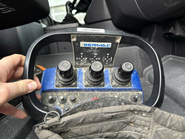 Mercedes-Benz AROCS 2636 6x4 Euro 6 Betonpumpe SERMAC 4Z36 - 混凝土泵车:图4 Mercedes-Benz AROCS 2636 6x4 Euro 6 Betonpumpe SERMAC 4Z36 - 混凝土泵车:图4