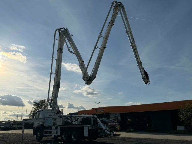 Mercedes-Benz AROCS 2840 6x4 Betonp. Putzmeister BSF36-4.16HLS - 混凝土泵车:图2 Mercedes-Benz AROCS 2840 6x4 Betonp. Putzmeister BSF36-4.16HLS - 混凝土泵车:图2