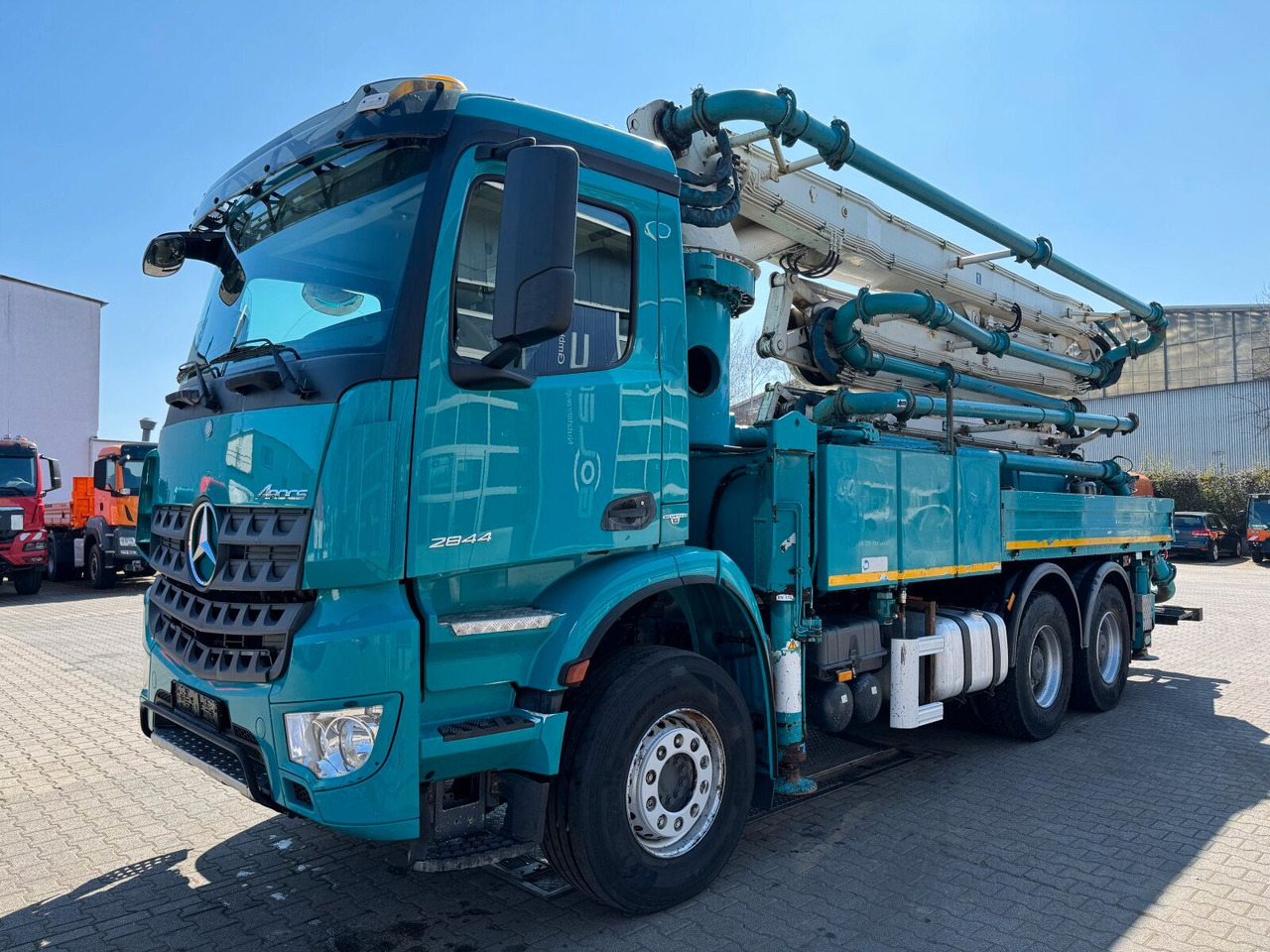 Mercedes-Benz AROCS 2844 6x4 Euro 6 Betonpumpe SERMAC 5Z33 - 混凝土泵车:图2 Mercedes-Benz AROCS 2844 6x4 Euro 6 Betonpumpe SERMAC 5Z33 - 混凝土泵车:图2